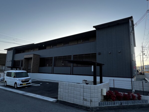 グランドレイク東条の物件外観写真